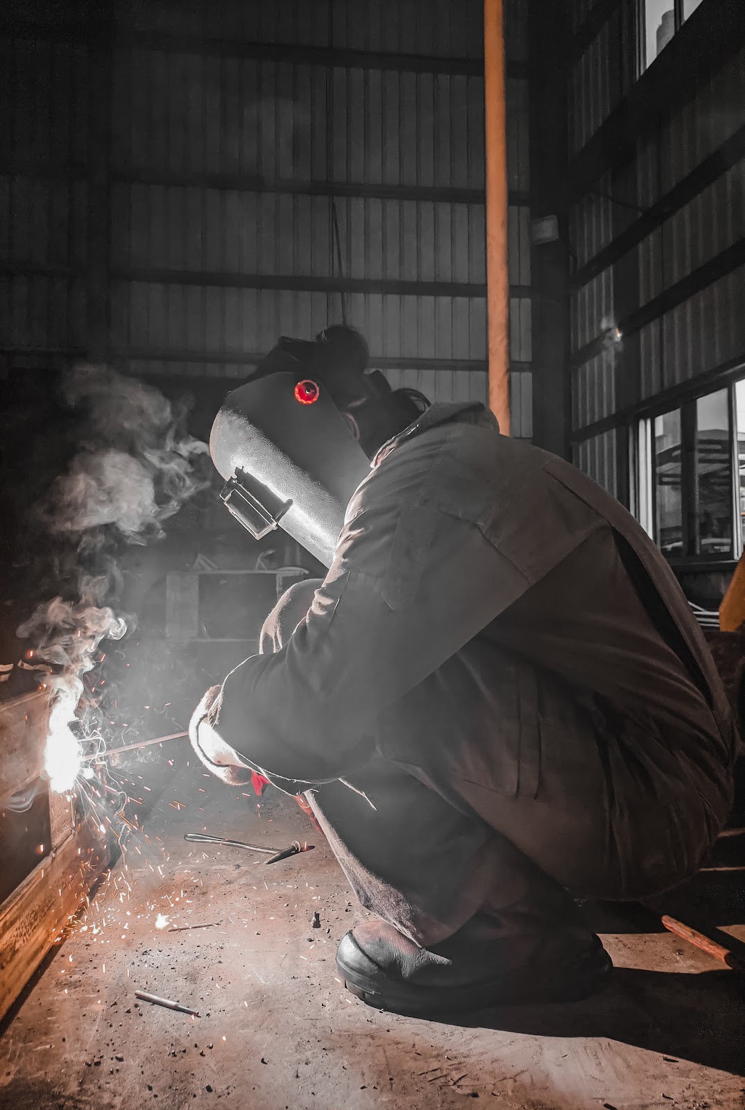 Solda MMA – Uma Visão Completa sobre o Processo e a Máquina de Eletrodo Revestido